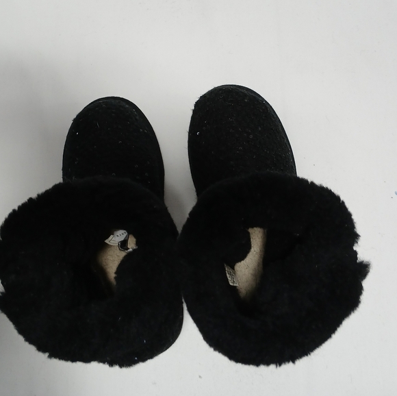 Ugg Treadlite Black Knit Sequin Side Zip Boots. Size 5 - Picture 5 of 12